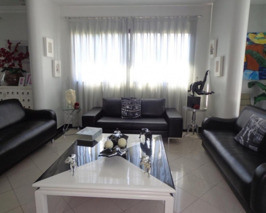 Imagem Imóvel com 4 Quartos à Venda, 450 m² em Pitangueiras - Guarujá Imagem Imóvel com 4 Quartos à Venda, 450 m² em Pitangueiras - Guarujá
