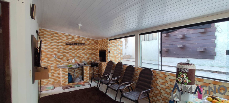 Imagem Casa com 5 Quartos à Venda, 582 m² em Santa Felicidade - Cascavel