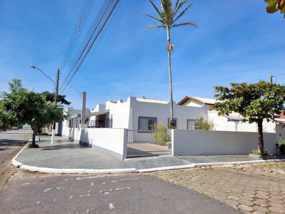 Imagem Casa com 3 Quartos à Venda, 210 m² em Balneário Stella Maris - Peruíbe Imagem Casa com 3 Quartos à Venda, 210 m² em Balneário Stella Maris - Peruíbe