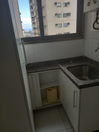 Imagem Imóvel com 2 Quartos à Venda, 75 m² em Centro - Niterói Imagem Imóvel com 2 Quartos à Venda, 75 m² em Centro - Niterói