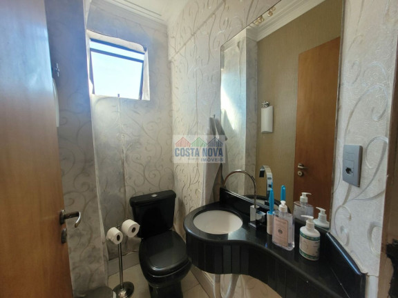 Imagem Apartamento com 3 Quartos à Venda, 130 m²