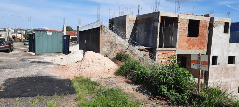 Imagem Imóvel à Venda, 417 m² em Jardim Del Rey - Poços De Caldas Imagem Imóvel à Venda, 417 m² em Jardim Del Rey - Poços De Caldas