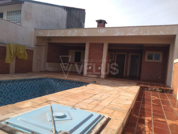 Imagem Casa com 3 Quartos à Venda, 255 m² em Centro - Itapetininga