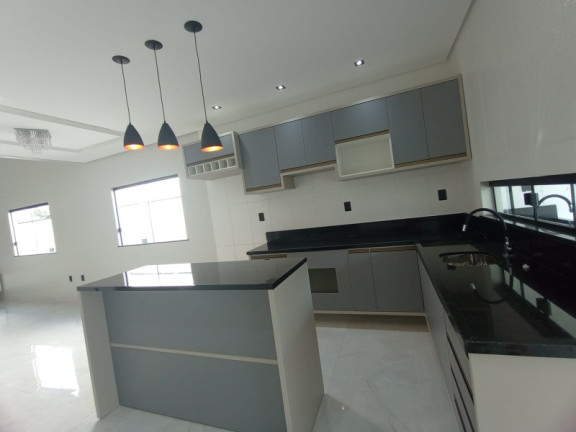 Imagem Casa com 3 Quartos à Venda, 167 m² em Ponta Negra - Manaus Imagem Casa com 3 Quartos à Venda, 167 m² em Ponta Negra - Manaus
