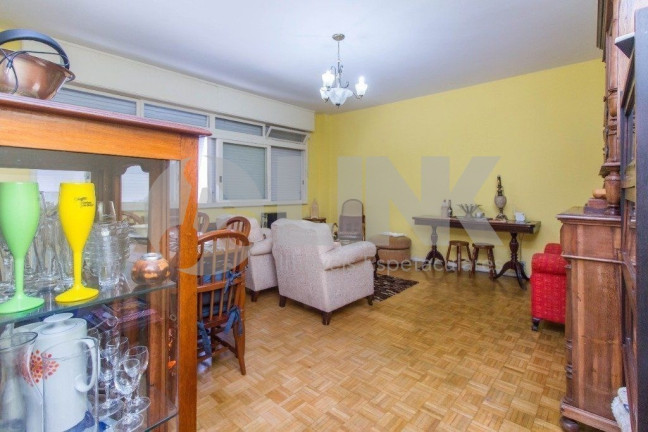 Imagem Apartamento com 3 Quartos à Venda, 164 m² em Moinhos De Vento - Porto Alegre
