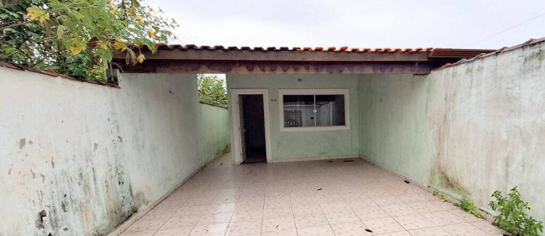 Imagem Casa com 2 Quartos à Venda, 152 m² em Vila Erminda - Peruíbe Imagem Casa com 2 Quartos à Venda, 152 m² em Vila Erminda - Peruíbe