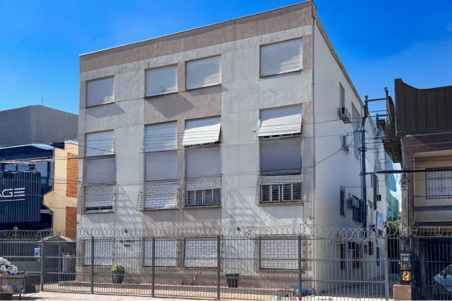 Imóvel com 4 Quartos à Venda, 94 m² em Navegantes - Porto Alegre
