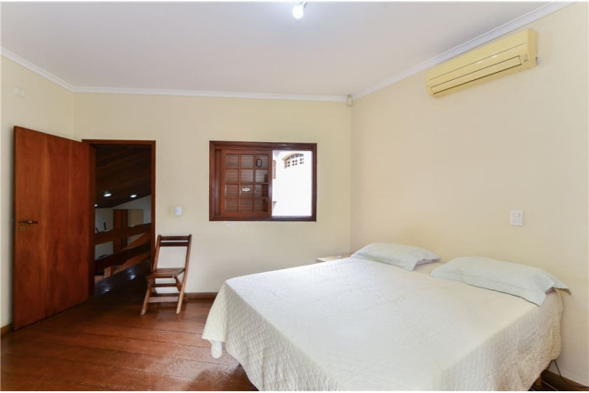 Imagem Casa com 4 Quartos à Venda, 270 m² em Nova Caieiras - Caieiras Imagem Casa com 4 Quartos à Venda, 270 m² em Nova Caieiras - Caieiras