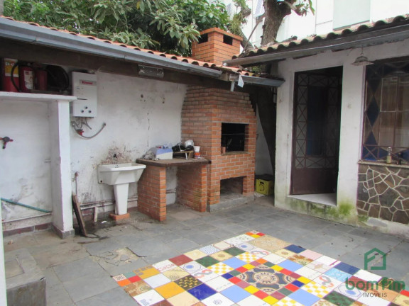 Imagem Casa com 4 Quartos à Venda, 300 m² em Menino Deus - Porto Alegre Imagem Casa com 4 Quartos à Venda, 300 m² em Menino Deus - Porto Alegre