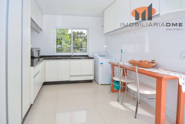 Imagem Casa de Condomínio com 4 Quartos à Venda, 370 m² em Pineville - Pinhais