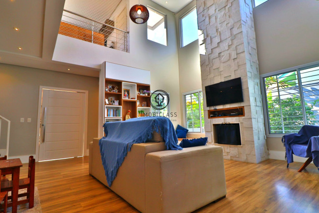 Imagem Casa com 3 Quartos à Venda, 450 m² em Alto Petrópolis - Porto Alegre Imagem Casa com 3 Quartos à Venda, 450 m² em Alto Petrópolis - Porto Alegre