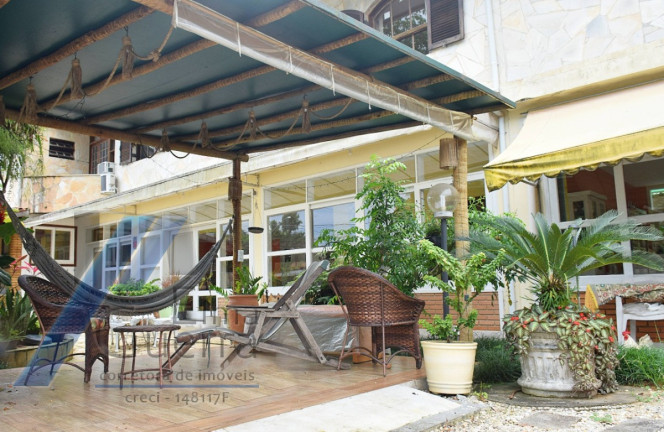 Imagem Casa com 9 Quartos à Venda, 600 m² em Jardim Samambaia - Ubatuba