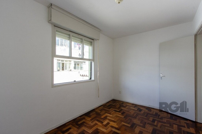 Imagem Apartamento com 3 Quartos à Venda, 50 m² em Cristal - Porto Alegre Imagem Apartamento com 3 Quartos à Venda, 50 m² em Cristal - Porto Alegre