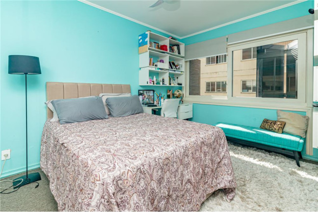 Imagem Imóvel com 3 Quartos à Venda, em Moinhos De Vento - Porto Alegre Imagem Imóvel com 3 Quartos à Venda, em Moinhos De Vento - Porto Alegre