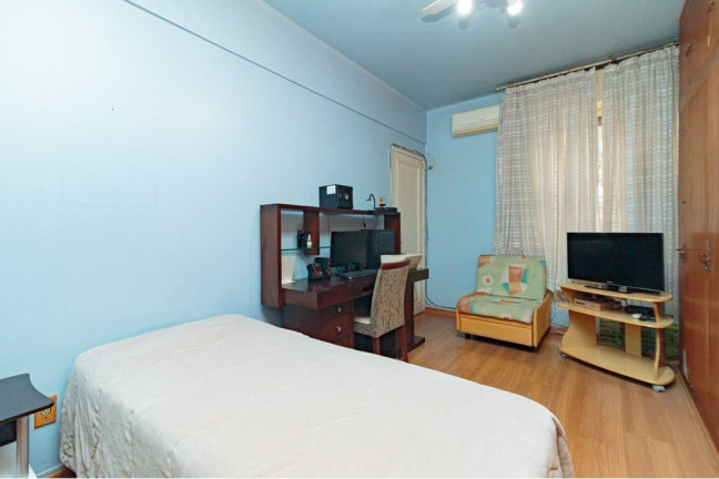 Imagem Imóvel com 3 Quartos à Venda, 144 m² em Rio Branco - Porto Alegre Imagem Imóvel com 3 Quartos à Venda, 144 m² em Rio Branco - Porto Alegre