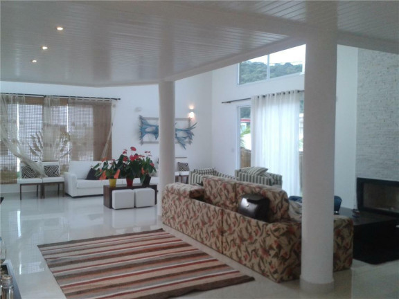 Imagem Sobrado com 3 Quartos à Venda, 390 m² em Massaguaçu - Caraguatatuba Imagem Sobrado com 3 Quartos à Venda, 390 m² em Massaguaçu - Caraguatatuba