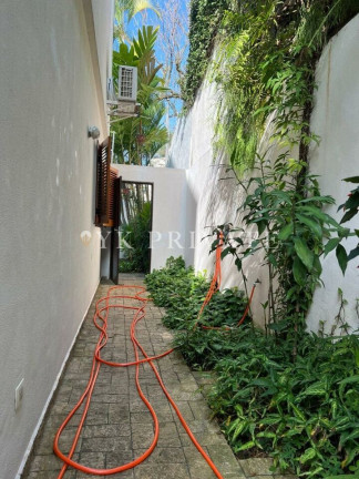 Imagem Sobrado com 5 Quartos à Venda, 385 m² em Alto De Pinheiros - São Paulo