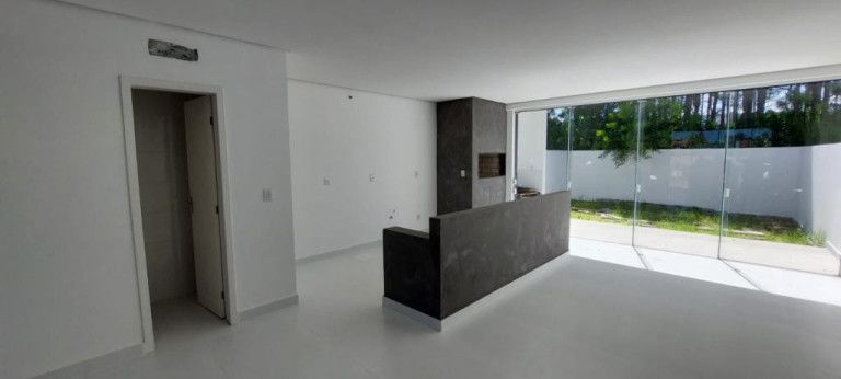 Imagem Sobrado com 3 Quartos à Venda, 150 m² em Village - Capao Da Canoa Imagem Sobrado com 3 Quartos à Venda, 150 m² em Village - Capao Da Canoa