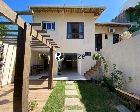Imagem Casa com 4 Quartos à Venda, 350 m² em Nova Guarapari - Guarapari Imagem Casa com 4 Quartos à Venda, 350 m² em Nova Guarapari - Guarapari