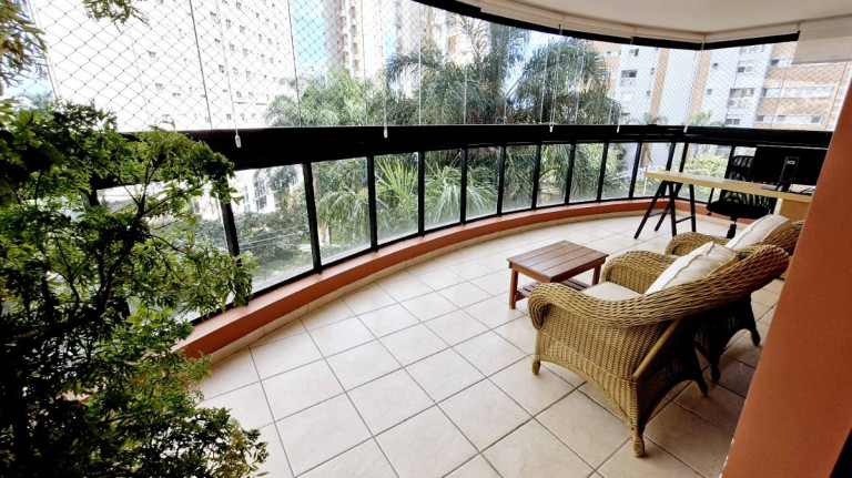 Imagem Apartamento com 3 Quartos à Venda, 195 m² em Jardim Fonte Do Morumbi - São Paulo