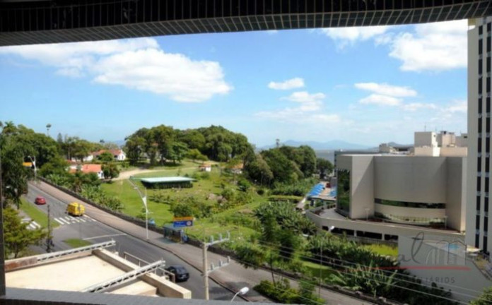 Imagem Apartamento com 3 Quartos à Venda, 239 m² em Agronômica - Florianópolis Imagem Apartamento com 3 Quartos à Venda, 239 m² em Agronômica - Florianópolis