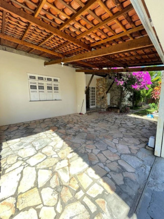 Imagem Casa com 3 Quartos à Venda, 350 m² em Coroa Do Meio - Aracaju Imagem Casa com 3 Quartos à Venda, 350 m² em Coroa Do Meio - Aracaju