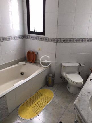 Apartamento com 4 Quartos à Venda, 220 m² em Moema - São Paulo