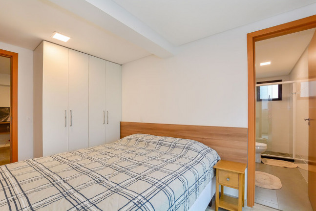 Imagem Imóvel com 1 Quarto à Venda, 31 m² em água Verde - Curitiba