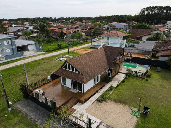 Imagem Casa à Venda, em Joinville Imagem Casa à Venda, em Joinville