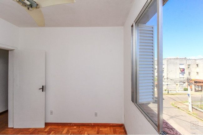 Imagem Imóvel com 3 Quartos à Venda, 65 m² em Cavalhada - Porto Alegre Imagem Imóvel com 3 Quartos à Venda, 65 m² em Cavalhada - Porto Alegre