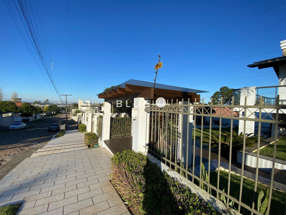 Imagem Casa com 4 Quartos à Venda, 300 m² em Centenário - Torres Imagem Casa com 4 Quartos à Venda, 300 m² em Centenário - Torres