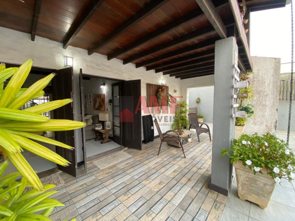 Imagem Casa com 5 Quartos à Venda, 157 m² em Cibratel I - Itanhaém