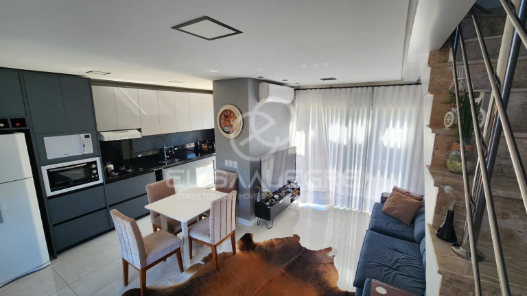 Imagem Sobrado com 2 Quartos à Venda, 82 m² em Santo Inácio - Esteio