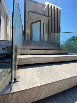 Imagem Casa com 4 Quartos à Venda, 250 m² em Aruã - Mogi Das Cruzes Imagem Casa com 4 Quartos à Venda, 250 m² em Aruã - Mogi Das Cruzes