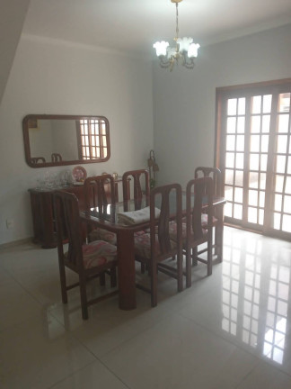 Imagem Casa com 4 Quartos à Venda, 177 m² em Vila Suíssa - Mogi Das Cruzes Imagem Casa com 4 Quartos à Venda, 177 m² em Vila Suíssa - Mogi Das Cruzes