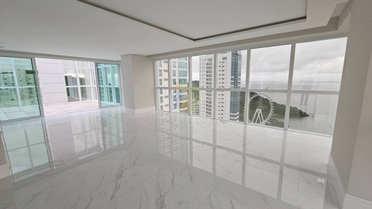 Imagem Cobertura com 4 Quartos à Venda, 301 m² em Pioneiros - Balneário Camboriú Imagem Cobertura com 4 Quartos à Venda, 301 m² em Pioneiros - Balneário Camboriú