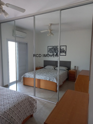 Imagem Sobrado com 3 Quartos à Venda, 250 m² em Vila Sônia - São Paulo Imagem Sobrado com 3 Quartos à Venda, 250 m² em Vila Sônia - São Paulo