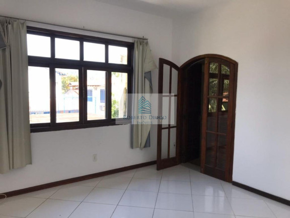 Imagem Casa com 8 Quartos à Venda, 403 m² em Piratininga - Niterói