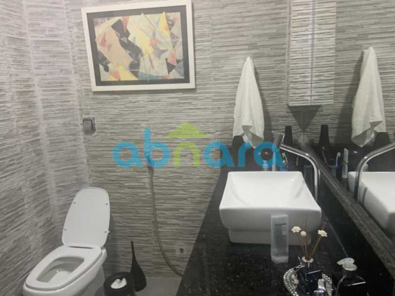 Imagem Apartamento com 3 Quartos à Venda, 85 m² em Leme - Rio De Janeiro Imagem Apartamento com 3 Quartos à Venda, 85 m² em Leme - Rio De Janeiro
