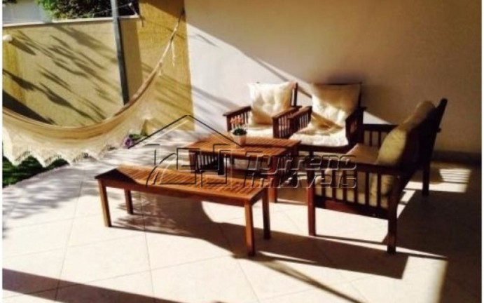 Casa de Condomínio com 4 Quartos à Venda, 200 m² em Villa Branca - Jacareí