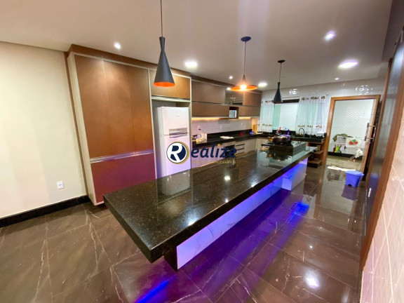 Imagem Casa com 4 Quartos à Venda, 200 m² em Village Do Sol - Guarapari Imagem Casa com 4 Quartos à Venda, 200 m² em Village Do Sol - Guarapari