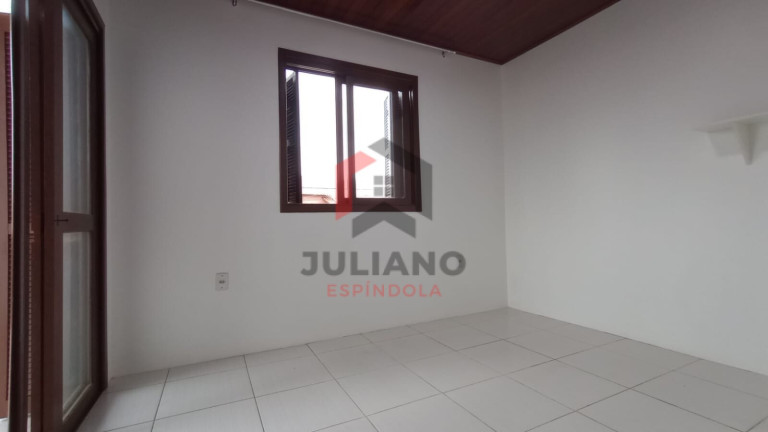 Imagem Casa com 2 Quartos à Venda, 75 m² em Hípica - Porto Alegre Imagem Casa com 2 Quartos à Venda, 75 m² em Hípica - Porto Alegre