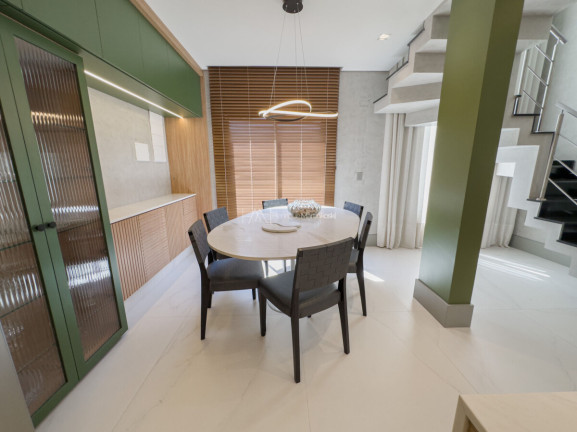 Imagem Casa com 3 Quartos à Venda, 179 m² em São Lourenço - Curitiba