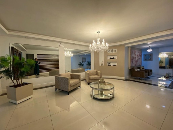 Imagem Apartamento com 3 Quartos para Temporada, 220 m² em Centro - Balneário Camboriú Imagem Apartamento com 3 Quartos para Temporada, 220 m² em Centro - Balneário Camboriú