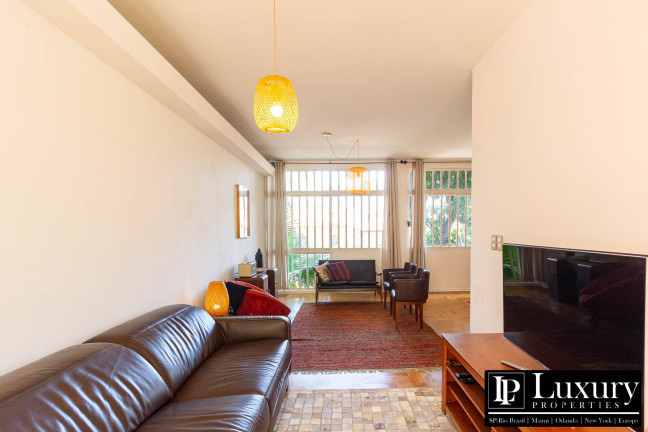 Imagem Casa com 4 Quartos à Venda, em Sumaré - São Paulo Imagem Casa com 4 Quartos à Venda, em Sumaré - São Paulo