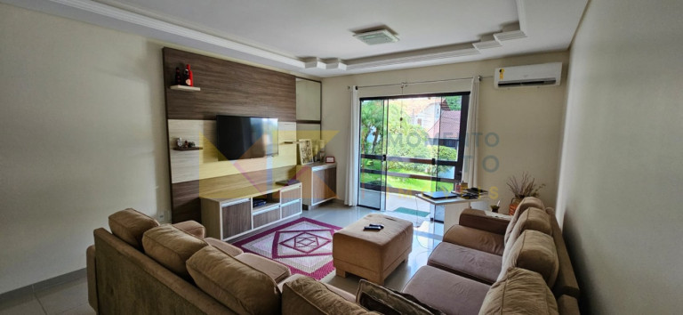 Imagem Casa com 4 Quartos à Venda, 290 m² em Passo Manso - Blumenau Imagem Casa com 4 Quartos à Venda, 290 m² em Passo Manso - Blumenau