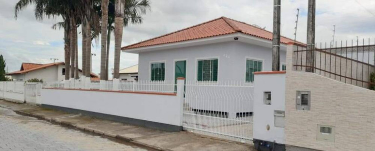 Imagem Casa com 3 Quartos à Venda, 450 m² em Praça - Tijucas Imagem Casa com 3 Quartos à Venda, 450 m² em Praça - Tijucas