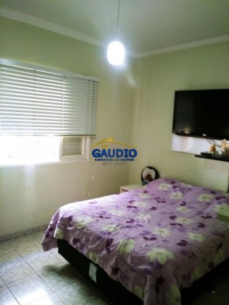 Imagem Casa com 7 Quartos à Venda, 262 m² em Jd Jussara - São Paulo Imagem Casa com 7 Quartos à Venda, 262 m² em Jd Jussara - São Paulo