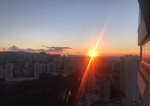Imagem Imóvel com 4 Quartos à Venda, 505 m² em Vila Da Serra - Nova Lima Imagem Imóvel com 4 Quartos à Venda, 505 m² em Vila Da Serra - Nova Lima