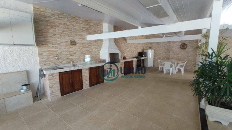 Imagem Casa com 3 Quartos à Venda, 700 m² em Várzea Das Moças - Niterói
